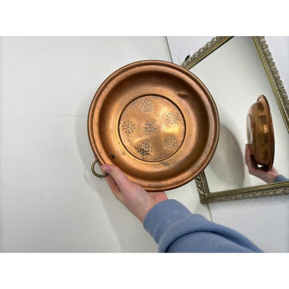 Antique Copper Sieve Strainer Wall Hanging, Vintage, Solid with Brass Hanger - Picture 3 of 9